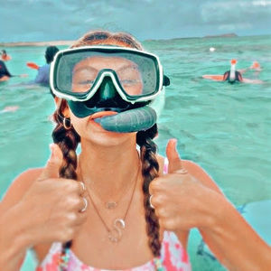 Meet your Posher, Alexandra